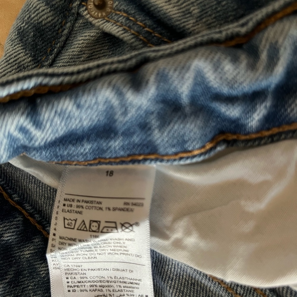 Old navy wide leg crop jeans